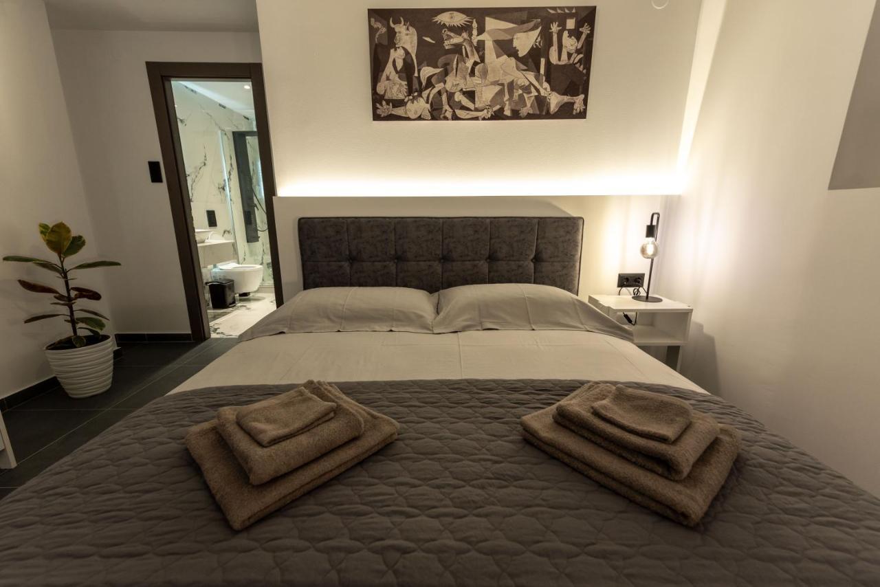 Frourio Lodge Α2 Лариса Екстериор снимка