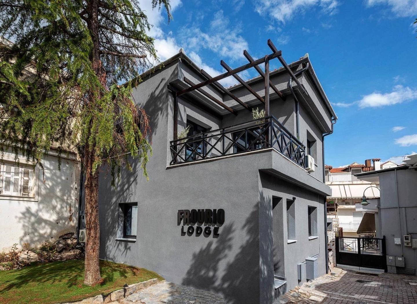 Frourio Lodge Α2 Лариса Екстериор снимка